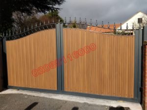 Composite Driveway Gate with Double Arc