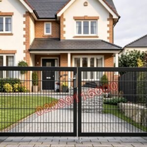 Modern Twin Wire Mesh Metal Driveway Gates UKMDG141