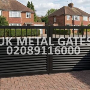 Modern Horizontal Slat Privacy Metal Driveway Gates UKMDG34