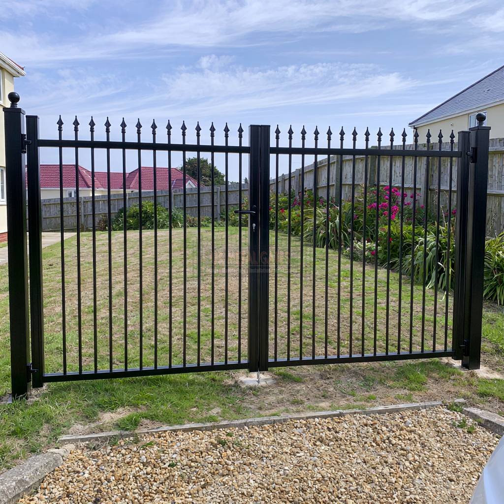 Aluminium Garden Gate – Slatted Vertical Bar, Semi-rural driveway entrance