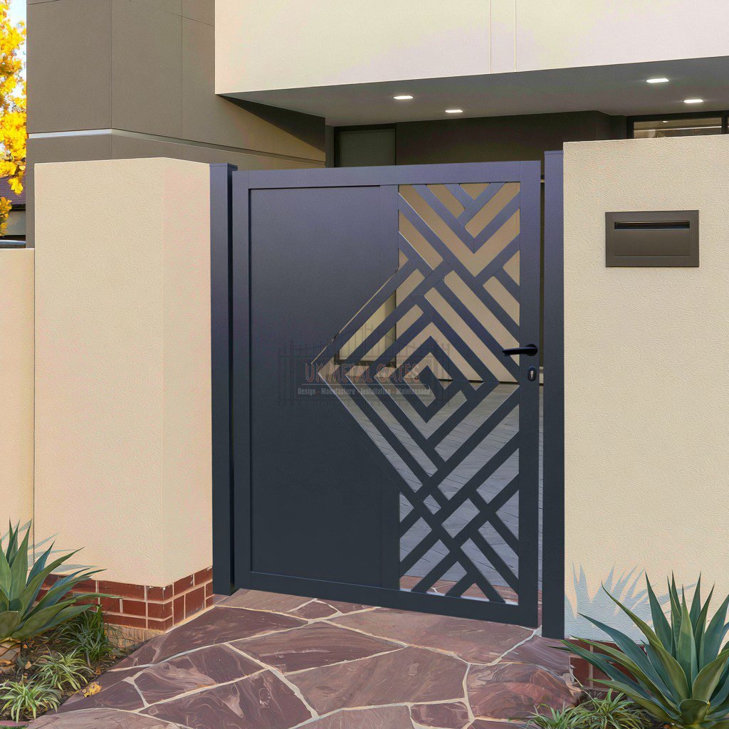 Aluminium Side Gate – Solid Panel, Park home site side gate