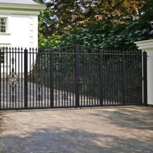 Ornate Bi-Fold Gate (6-Leaf) – Golf Course Development