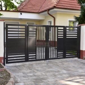 Slatted Bi-Fold Gate (6-Leaf) – Barn Conversion
