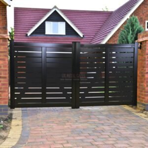 Slatted Bi-Fold Gate (6-Leaf) – Hillside Residence