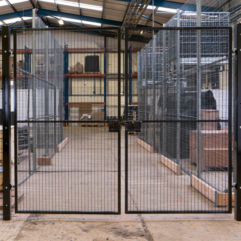 Mesh Double Gate for Food Processing Site